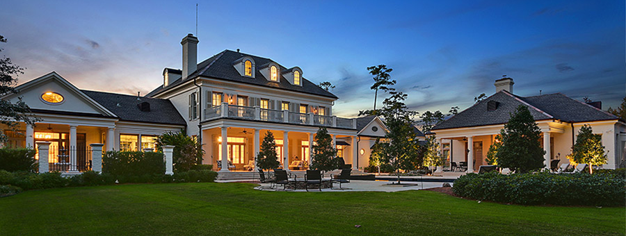 Why Twilight Photography Helps Homes Stand Out